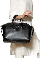 givenchy-antigona-bag-thumb-model-1