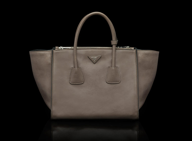 prada-dettagli-tote-in-light-brown-1