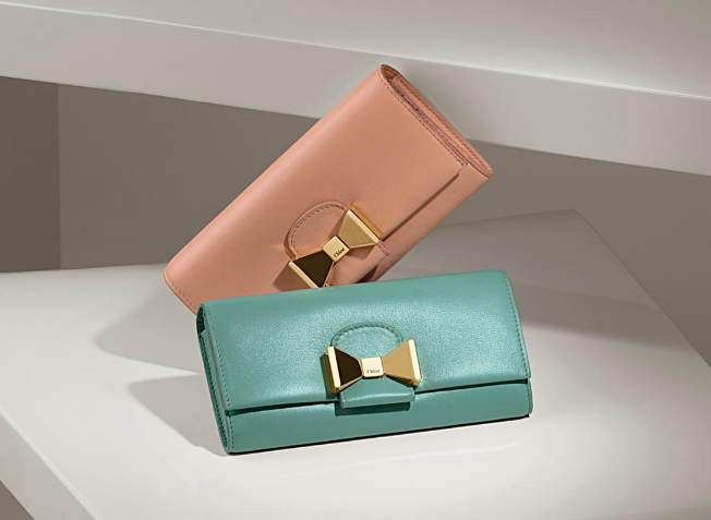 Chloe-Bobbie-long-wallet-in-lambskin-mint-tea-and-dollymix-pink-1