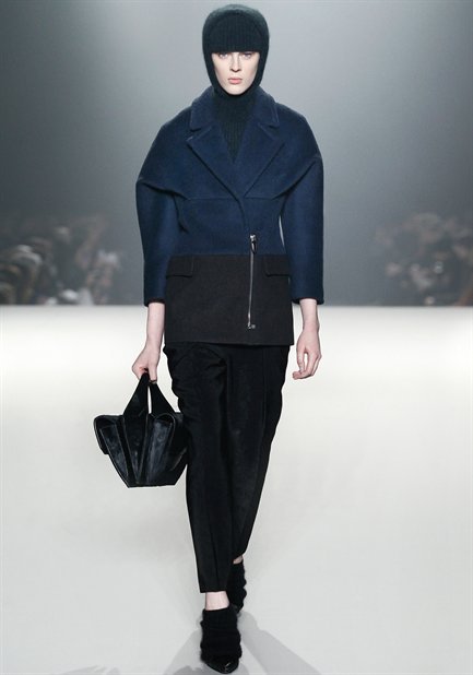 Alexander-Wang-Racketeer-Shoulder-Bag-2