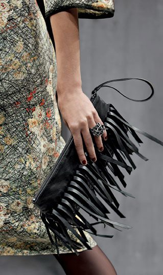 bottega-veneta-Intrecciato-woven-fringe-clutch-model-1