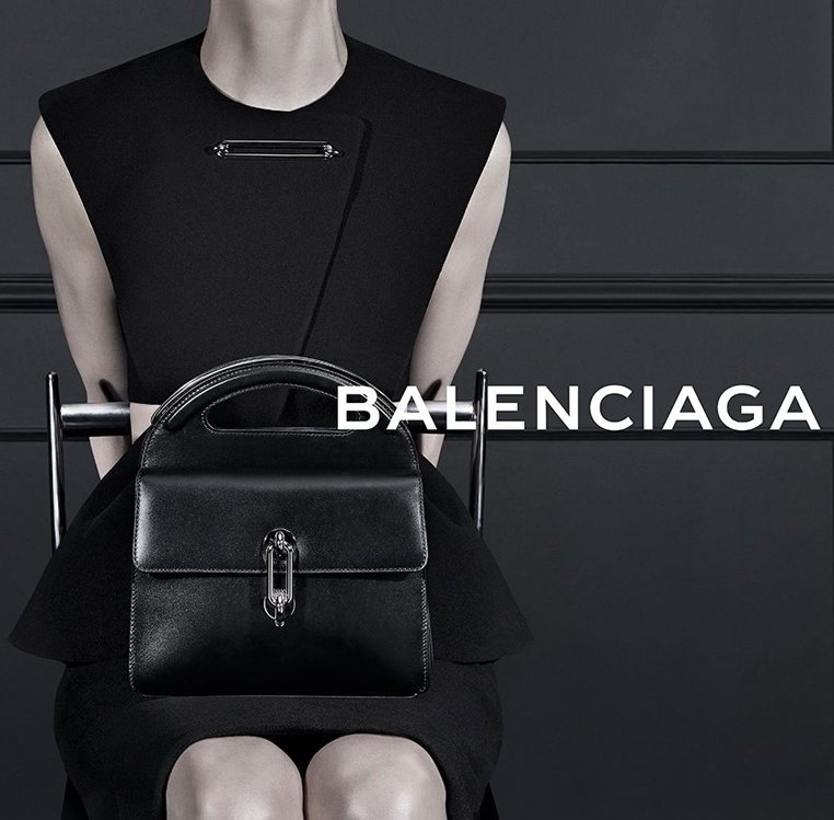 balenciaga-maillon-bag-image-1