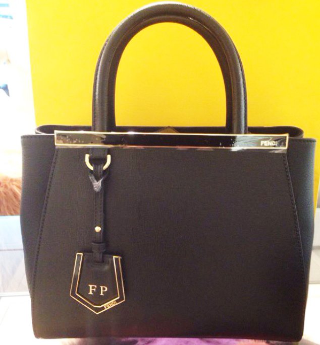 fendi-2jours-in-black-1