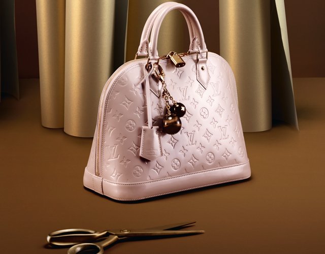 louis-vuitton-a-festive-holiday-collection-8