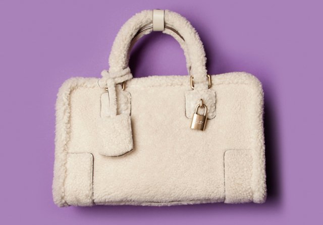 loewe-amazona-bag-in-sheepskin