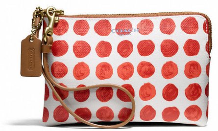 coach-valentine-heart-wristlets-3