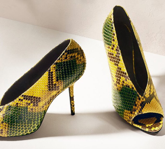 Burberry Painted peep-toe heels in graphic animal print 