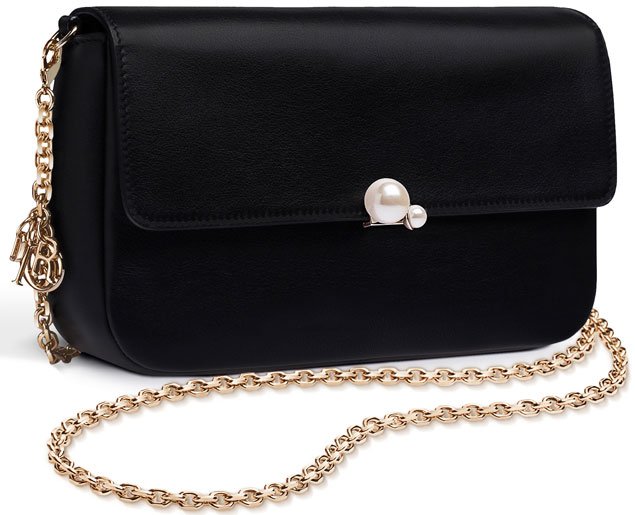 Dior-tribale-promenade-pouch-in-black-2