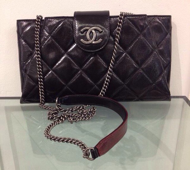 Chanel-Duo-Color-Clutch-Bag