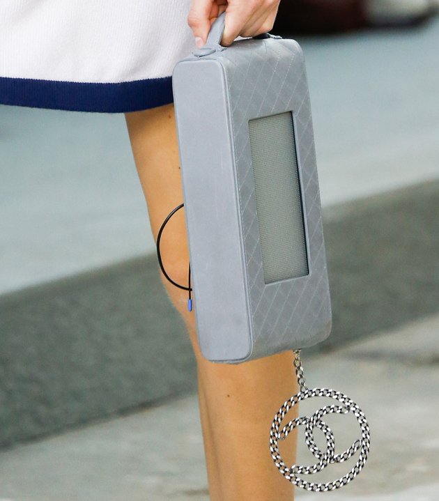 Chanel-Spring-Summer-2015-Runway-Bag-Collection-24