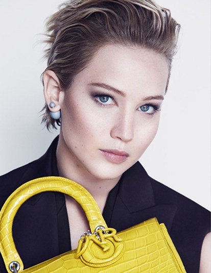 Jennifer-Lawrence-Be-Dior-Flap-Bag-3