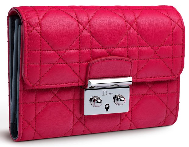 Miss-Dior-Explorateur-Wallet