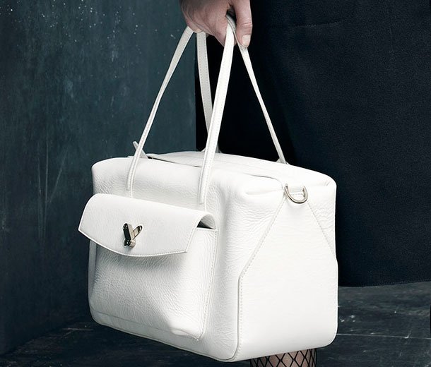 Alexander-Wang-Fall-Winter-2015-Bag-Ad-Campaign-5