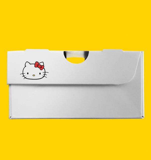 jason-markk-x-hello-kitty-premium-shoe-cleaning-kit-3