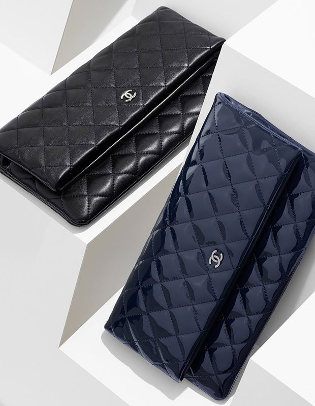 Chanel-Beauty-CC-Clutch