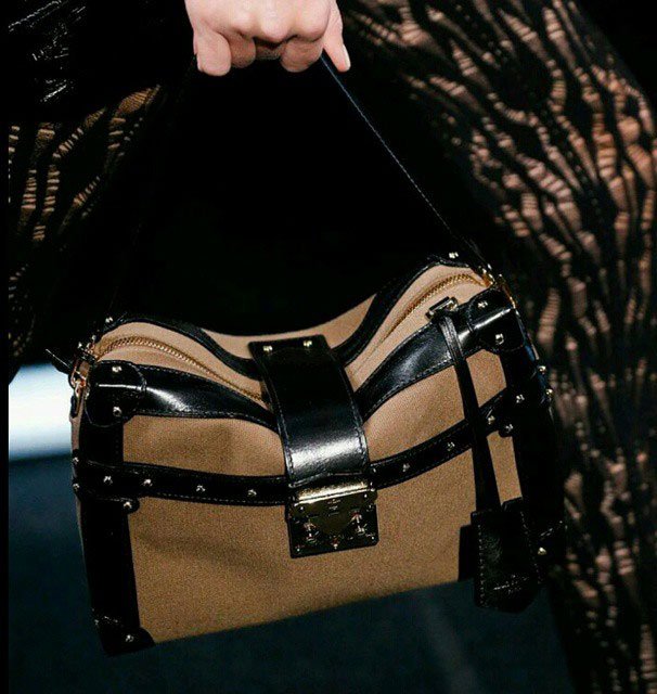 Louis-Vuitton-Petite-Malle-Souple-Bag-runway