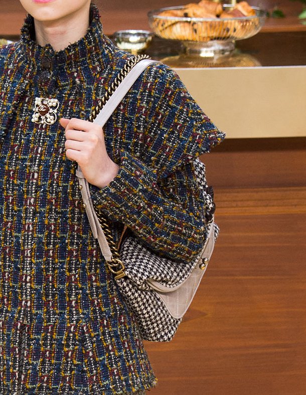 Chanel-Fall-Winter-2015-Runway-Bag-Collection-12