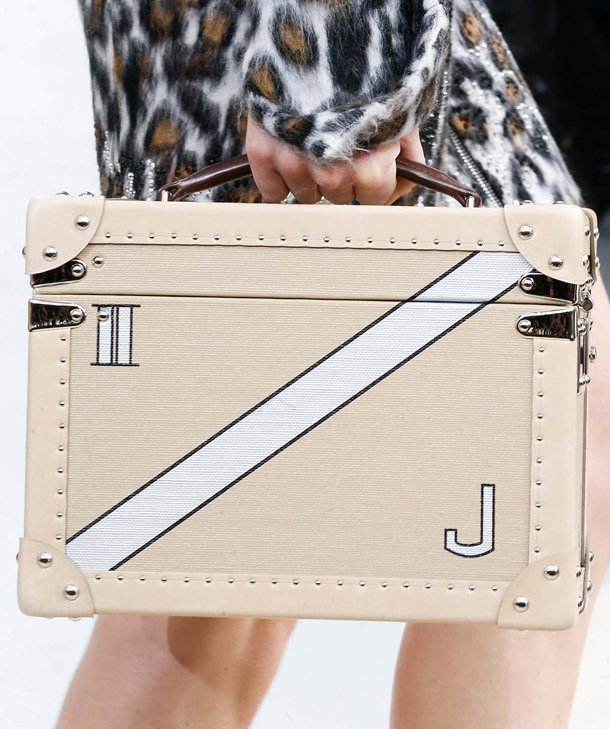 Louis-Vuitton-Fall-Winter-2015-Runway-Bag-Collection-14