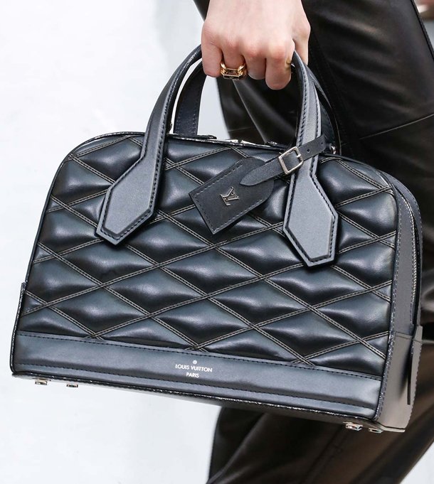 Louis-Vuitton-Fall-Winter-2015-Runway-Bag-Collection-26