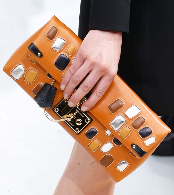 Louis-Vuitton-Fall-Winter-2015-Runway-Bag-Collection-27