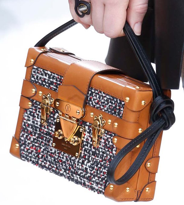 Louis-Vuitton-Fall-Winter-2015-Runway-Bag-Collection-31