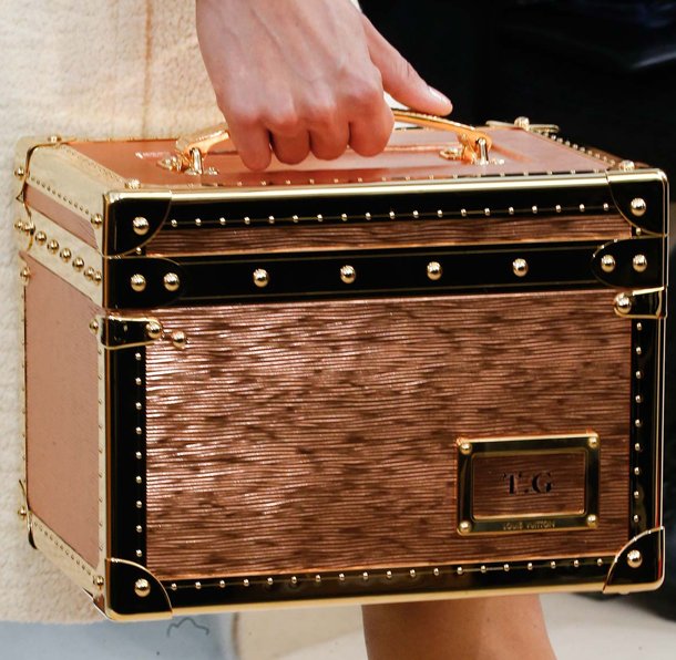 Louis-Vuitton-Fall-Winter-2015-Runway-Bag-Collection-5