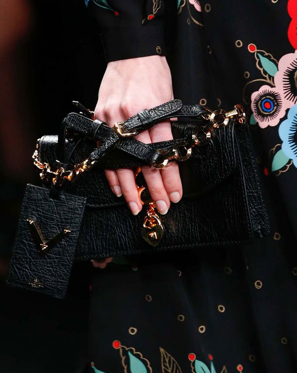 Valentino-Fall-Winter-2015-Runway-Bag-Collection-31