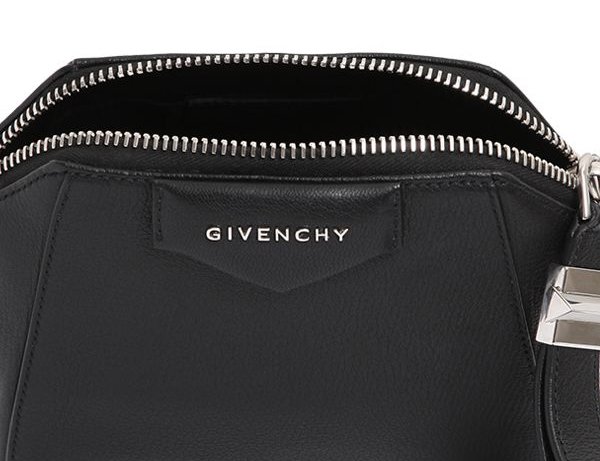 Givenchy-ANTIGONA-GRAINED-LEATHER-CLUTCH-4