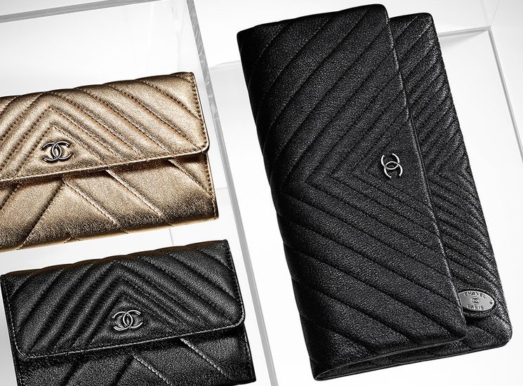 Chanel-Folded-Pouch-Bag-6