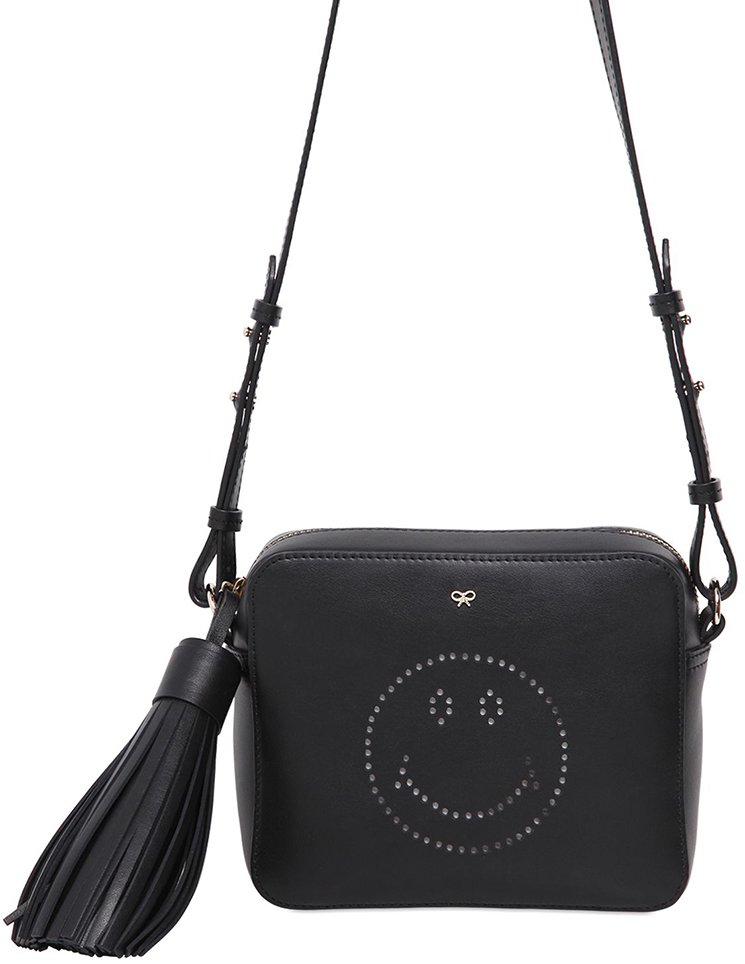 Anya-Hindmarch-Smiley-Hand-Bags-11