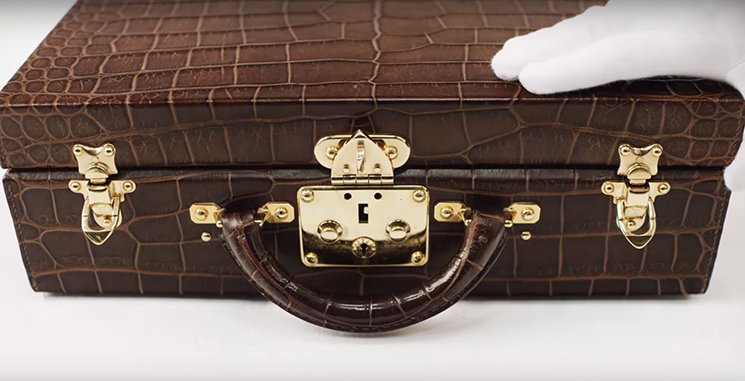 Louis-Vuitton-Watercolor-Box-Trunk-5