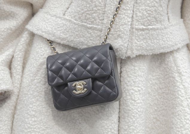 chanel-mini-classic-flap-bag-model-picture