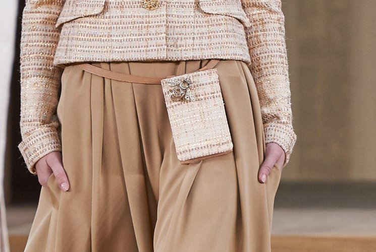 Chanel-Mini-Waist-Bag-13