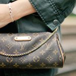 Louis Vuitton Eva Clutch thumb