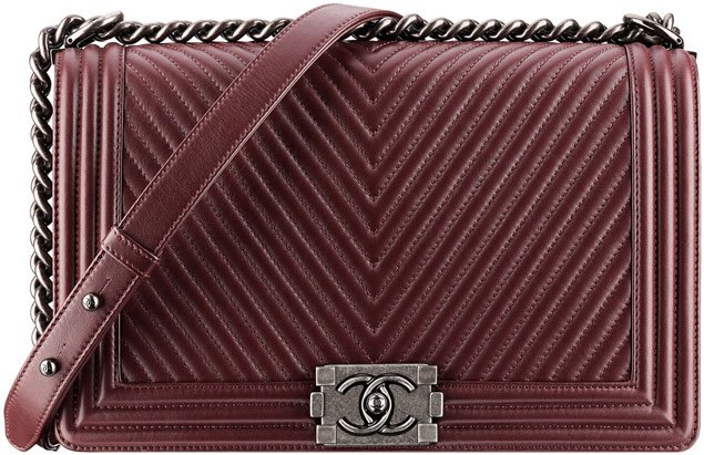 Chanel-boy-chevron-flap-bag-red