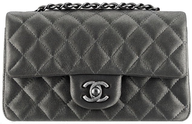 Chanel-classic-flap-bag-in-metallic-goatskin