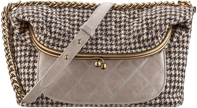 Chanel-Fall-Winter-2015-Bag-Collection-29