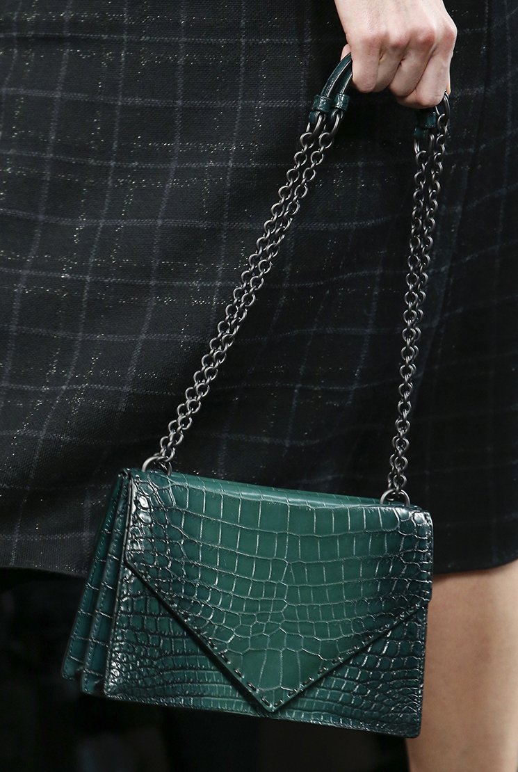 Bottega-Veneta-Fall-Winter-2016-Runway-Bag-Collection-16