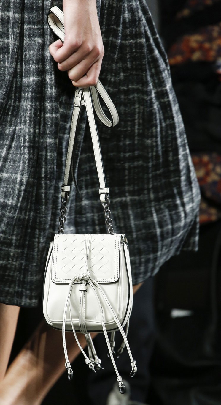 Bottega-Veneta-Fall-Winter-2016-Runway-Bag-Collection-44