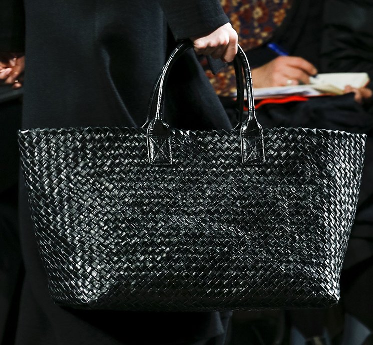 Bottega-Veneta-Fall-Winter-2016-Runway-Bag-Collection-6