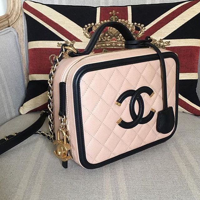 Chanel-Vanity-Case-2