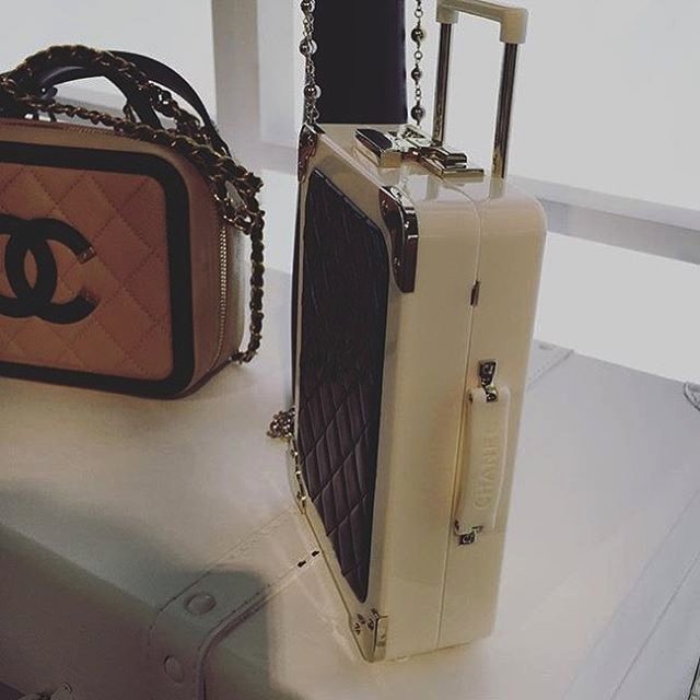 Chanel-Vanity-Cases-6