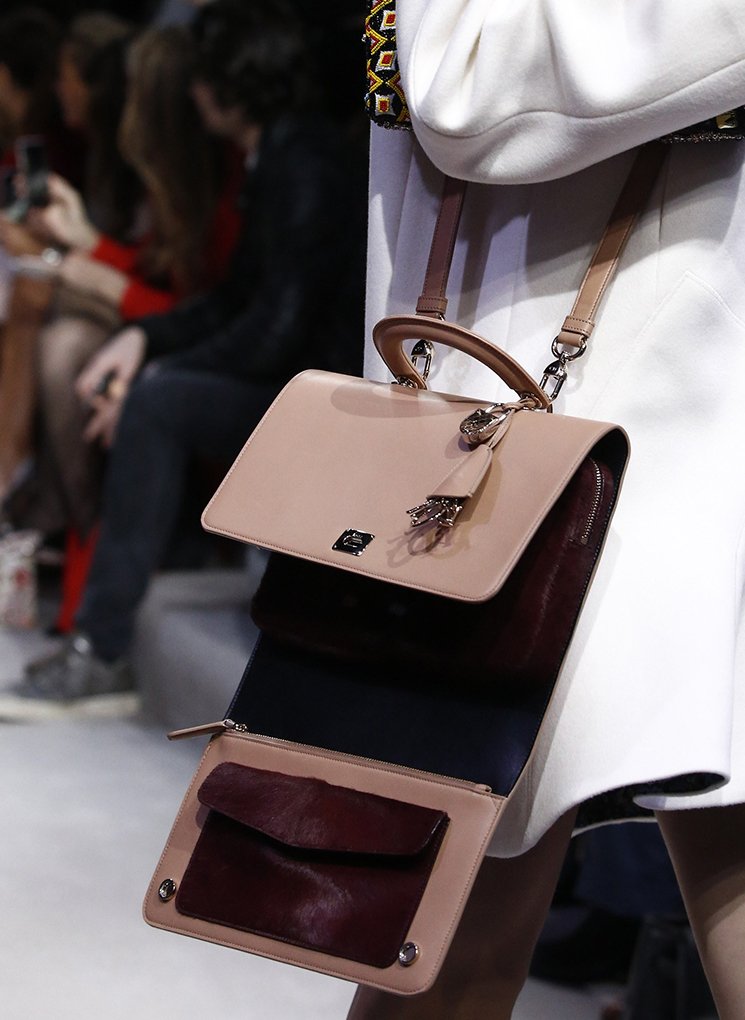 Dior-Fall-Winter-2016-Runway-Bag-Collection-20