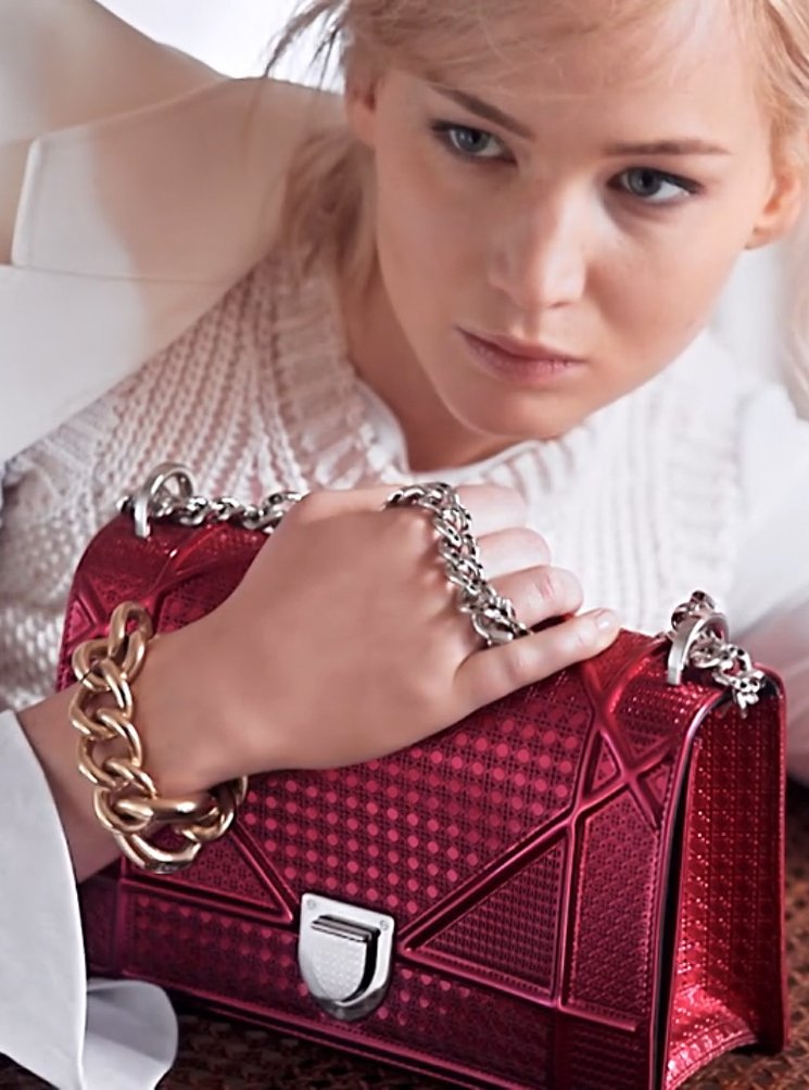 Dior-Spring-2016-Ad-Campaign-Featuring-The-Diorever-Tote-Bag-4