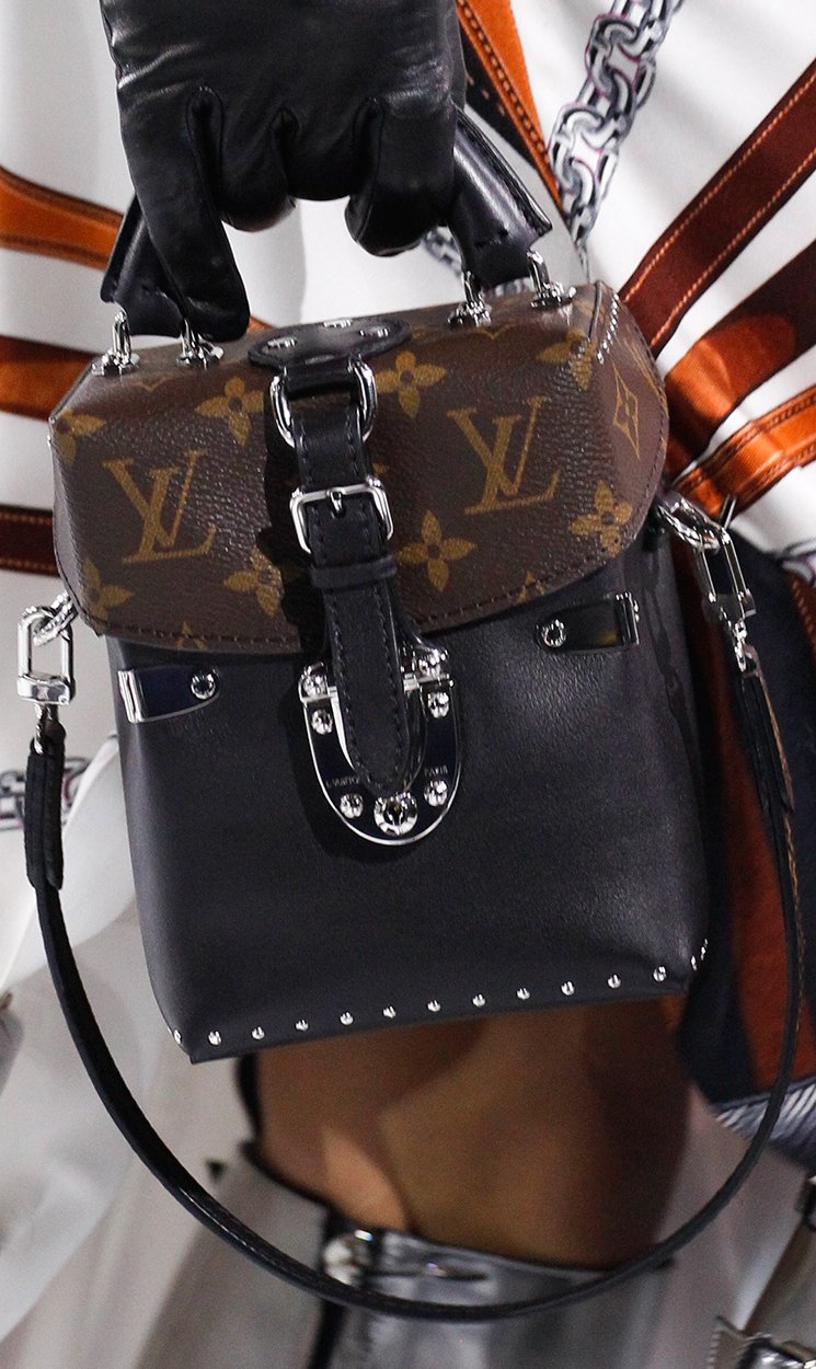 Louis-Vuitton-Fall-Winter-2016-Bag-Runway-Bag-Collection-2