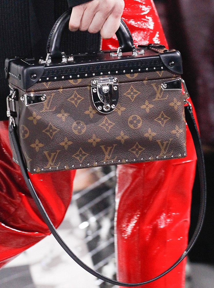 Louis-Vuitton-Fall-Winter-2016-Bag-Runway-Bag-Collection-25