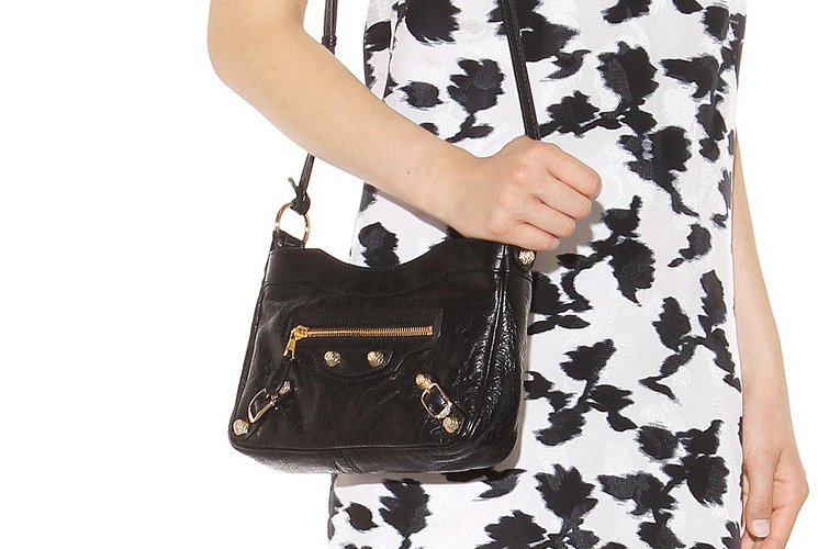 Balenciaga-Giant-Hip-Shoulder-Bag-13