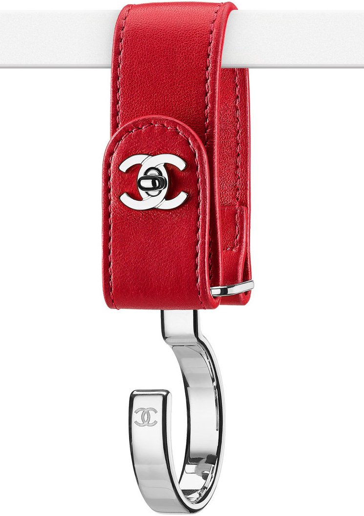 Chanel-Luggage-Hooks-2