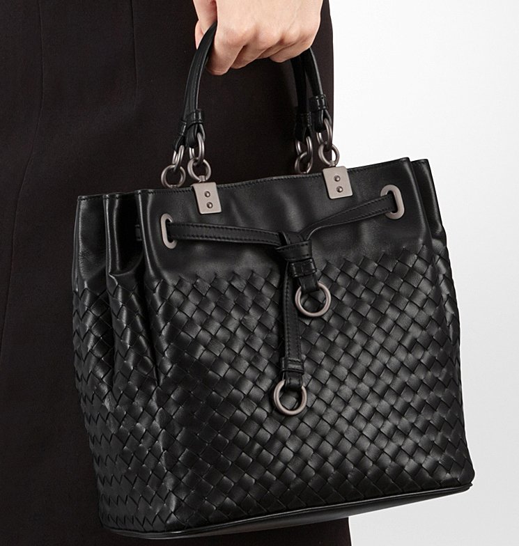 Bottega-Veneta-Intrecciato-Nappa-Bucket-Bag-10