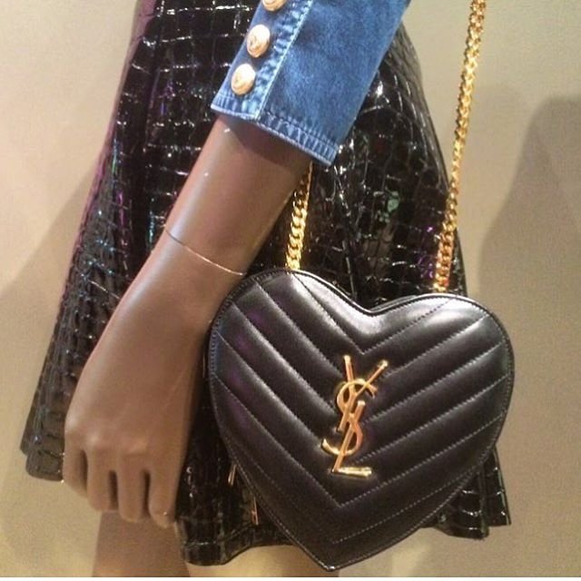 a-closer-look-at-yves-saint-laurent-love-heart-chain-bag-4